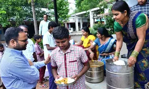 స్టూడెంట్లకు ఇబ్బందులు రావొద్దుః కలెక్టర్ శశాంక
