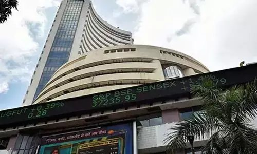 Stock Market: వారాంతం కొత్త గరిష్ఠాలను తాకిన సూచీలు