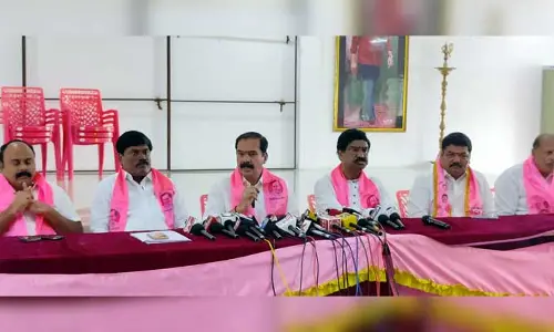 దేవాదుల‌పై ఉత్తమ్ వి ఉత్త మాటలే.. బీఆర్ ఎస్ మాజీ ఎమ్మెల్యేలు
