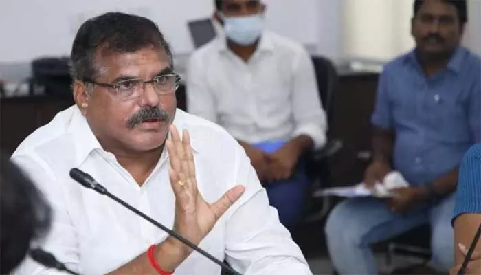 రాష్ట్రంలో ఆటవిక పాలన నడుస్తోంది! మాజీ మంత్రి బొత్స సత్యనారాయణ రాష్ట్రంలో ఆటవిక పాలన నడుస్తోంది! మాజీ మంత్రి బొత్స సత్యనారాయణ