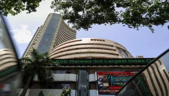 Stock Market: స్టాక్ మార్కెట్లలో కొనసాగుతున్న రికార్డు లాభాలు Stock Market: స్టాక్ మార్కెట్లలో కొనసాగుతున్న రికార్డు లాభాలు