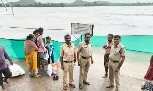దిశ ఎఫెక్ట్.. గోదావరి ఘాట్ వద్ద రక్షణ, హోంగార్డుల నిఘా