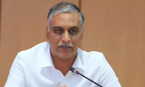 Harish Rao : బోధన లేదు.. భోజనం లేదు! ప్రభుత్వానికి హరీశ్ రావు డిమాండ్ ఇదే!