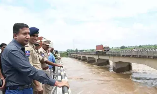 అన్ని సహాయక చర్యలు తీసుకుంటాంః కలెక్టర్ రాజార్షి షా