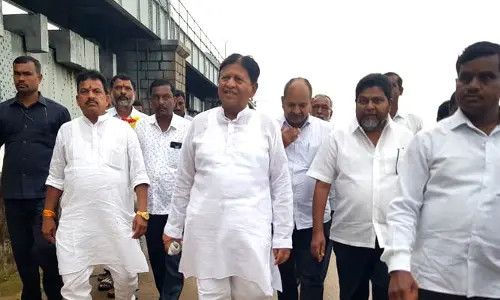 భారీ వర్షాల పట్ల అధికారులు అప్రమత్తంగా ఉండాలి