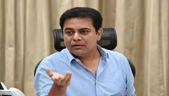 ప్రజలకు అండగా ఉండటమే తప్పా? ఎమ్మెల్యే కేటీఆర్ ప్రజలకు అండగా ఉండటమే తప్పా? ఎమ్మెల్యే కేటీఆర్