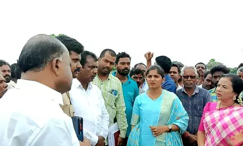 ఆ వైద్యులను వెంటనే సస్పెండ్ చేయండి