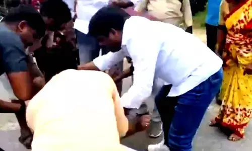 మానవత్వాన్ని చాటుకున్న ఎమ్మెల్సీ