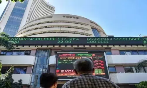 Stock Market: వరుసగా రెండో రోజు నష్టాల్లో సూచీలు