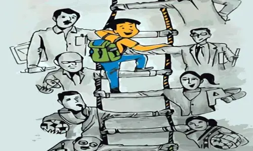 సమాజ నిర్మాతలు ఉపాధ్యాయులు