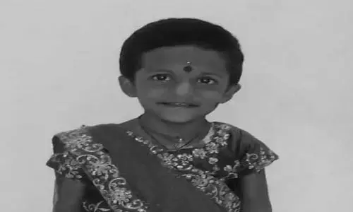 Accident : పండగ పూట విషాదం…బొలెరో వాహనం ఢీకొని చిన్నారి మృతి