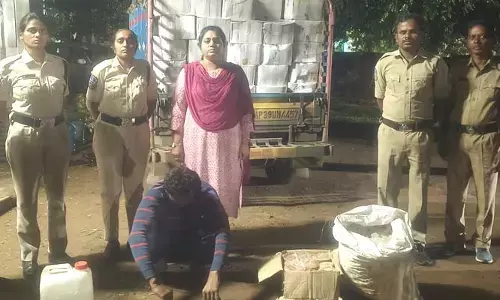 భారీగా గుడుంబా తయారీ ముడి సరుకు స్వాధీనం