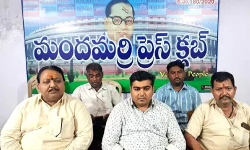 పాత్రికేయుల పేరిట అక్రమ వసూళ్లు
