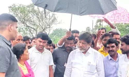 అధికారులు అప్రమత్తంగా ఉండాలి