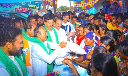 వరద బాధితులకు అండగా ఉంటాం