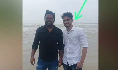 గోదావరిలో పర్యాటకుడు గల్లంతు..