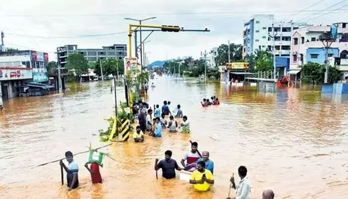 వరదల్లో పార్టీల సమిష్టి బాధ్యత ఏది! వరదల్లో పార్టీల సమిష్టి బాధ్యత ఏది!