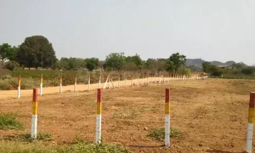 హౌసింగ్ బోర్డు కాలనీ.. పార్క్ స్థలాలు హాంఫట్