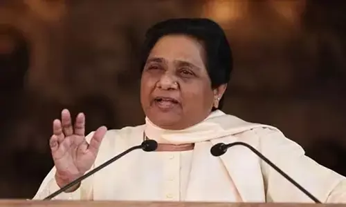 Mayawati  : బీఎస్పీ సీనియర్ నేతపై బహిష్కరణ వేటు .. షాకింగ్ కారణం
