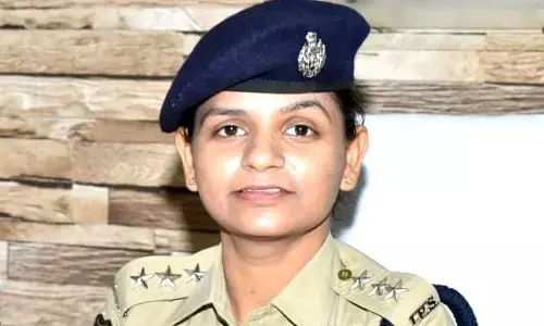మీడియా పేరుతో డబ్బులు వసూలు