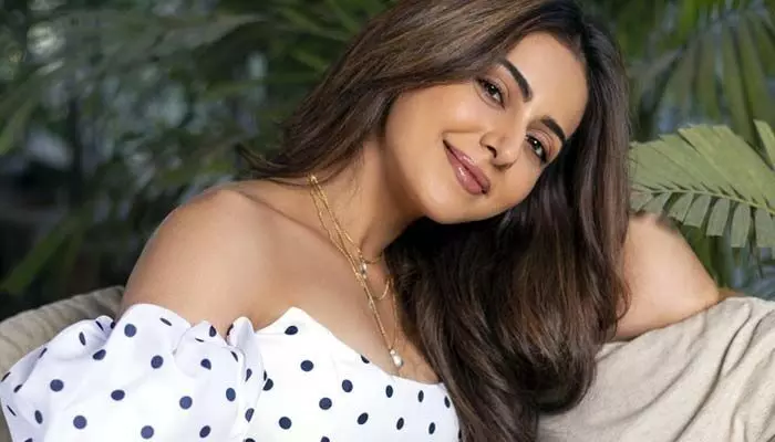 ఆ హీరోతో సినిమా మిస్ అయినందుకు బాధ పడ్డా.. రకుల్ కామెంట్స్ వైరల్ ఆ హీరోతో సినిమా మిస్ అయినందుకు బాధ పడ్డా.. రకుల్ కామెంట్స్ వైరల్