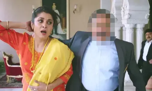 Ramya Krishnan: రమ్యకృష్ణతో మూడు వరసల్లో.. నాన్న, అన్న, భర్తగా నటించిన యాక్టర్ ఎవరో తెలుసా?