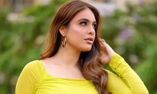 Neha Malik : సొగసుల విందుకు కుర్రాళ్లు చిత్తు