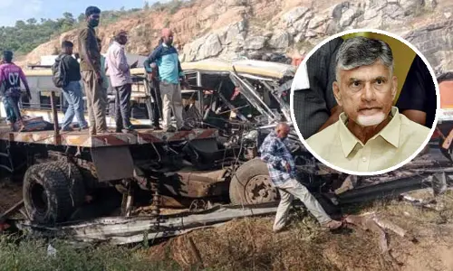 చిత్తూరు బస్సు ప్రమాదంపై సీఎం చంద్రబాబు దిగ్భ్రాంతి.. బాధిత కుటుంబాలకు భరోసా