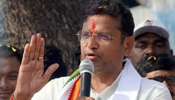 మాజీ మంత్రి కేటీఆర్ కు మంత్రి శ్రీధర్ బాబు కౌంటర్ మాజీ మంత్రి కేటీఆర్ కు మంత్రి శ్రీధర్ బాబు కౌంటర్