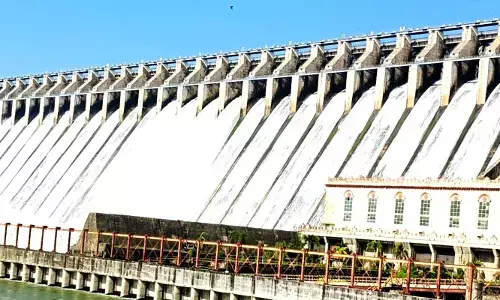 నాగార్జునసాగర్ లో కృష్ణమ్మ పరవళ్లు