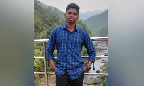 పాఠశాల తెరిపించాడని ఉపాధ్యాయున్ని హత్య చేసిన మావోలు