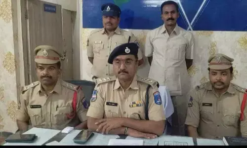 వీడిన మహిళ మర్డర్ మిస్టరీ…