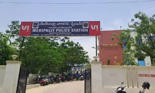 దారుణం.. మైనర్ బాలికపై 36 సంవత్సరాల వ్యక్తి అత్యాచారం..