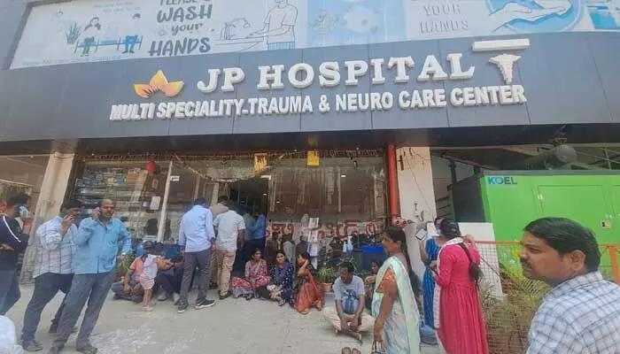 వైద్యం వికటించి యువకుడు మృతి.. వైద్యం వికటించి యువకుడు మృతి..