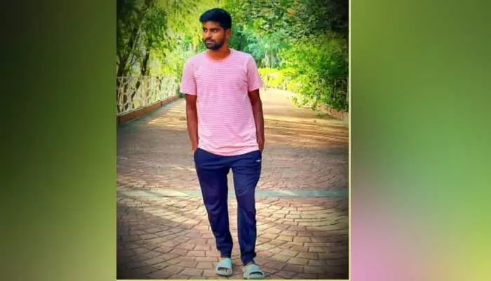 వేధింపులు తాళలేక యువకుడు సూసైడ్ వేధింపులు తాళలేక యువకుడు సూసైడ్
