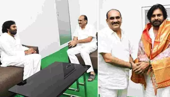డిప్యూటీ సీఎం పవన్ను కలిసిన వైసీపీ మాజీ నేత.. వైఎస్ జగన్పై సంచలన వ్యాఖ్యలు డిప్యూటీ సీఎం పవన్ను కలిసిన వైసీపీ మాజీ నేత.. వైఎస్ జగన్పై సంచలన వ్యాఖ్యలు