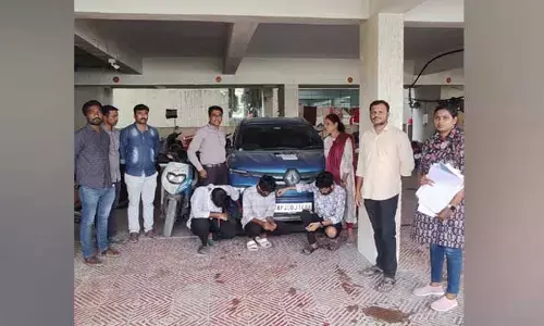 భారీ మొత్తంలో డ్రగ్స్ పట్టివేత..ముగ్గురు అరెస్ట్, పరారీలో మరొకరు