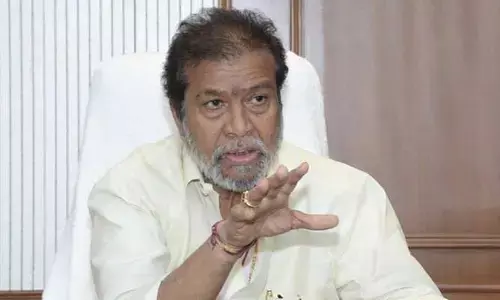TG News : వాళ్ళ రాజ్యం నడుస్తోంది : మంత్రి దామోదర గుస్సా