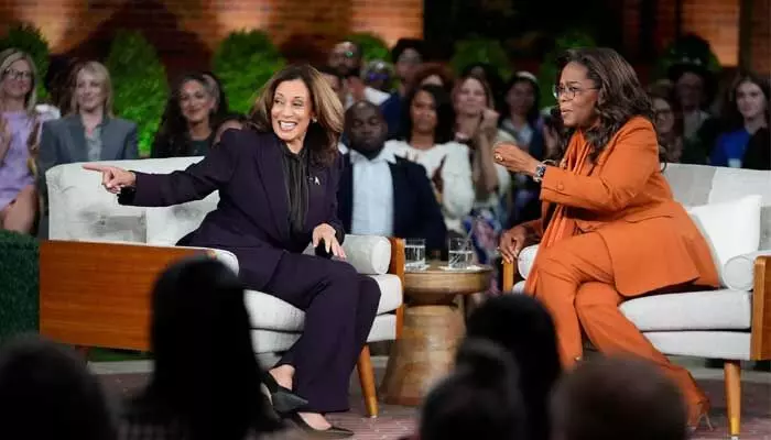 Kamala Harris: నా ఇంట్లోకి చొరబడితే కాల్చి పడేస్తా.. కమలా హారిస్ సంచలన వ్యాఖ్యలు Kamala Harris: నా ఇంట్లోకి చొరబడితే కాల్చి పడేస్తా.. కమలా హారిస్ సంచలన వ్యాఖ్యలు