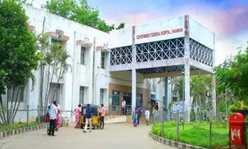 ప్రభుత్వ డాక్టర్లు... ప్రైవేట్‌గా చికిత్సలు! చోద్యం చూస్తున్న వైద్యాధికారులు