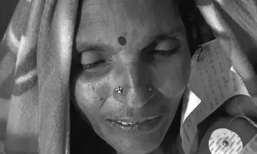 అనారోగ్యం భరించలేక ఆత్మహత్య