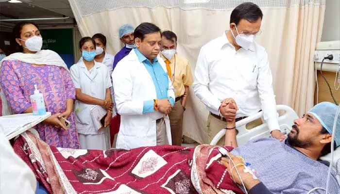 RTC : ఆర్టీసీ సిబ్బందిపై దాడులకు దిగితే రౌడీషీట్ తెరిపిస్తాం.. సజ్జనార్ హెచ్చరిక RTC : ఆర్టీసీ సిబ్బందిపై దాడులకు దిగితే రౌడీషీట్ తెరిపిస్తాం.. సజ్జనార్ హెచ్చరిక