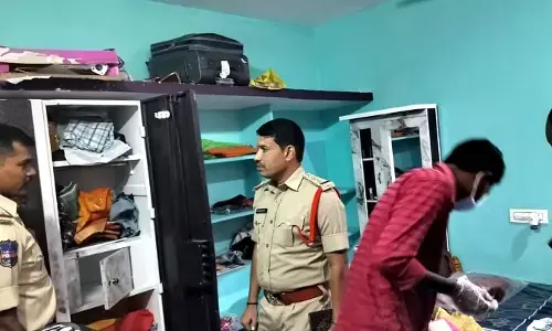 ఆలయానికి వెళ్లి వచ్చేలోపు అంతా దోచేశారు...