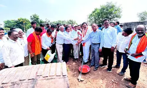దశలవారీగా సమస్యలు పరిష్కరిస్తాం