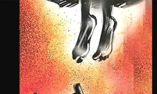 అప్పుల బాధతో మద్యానికి బానిసై...