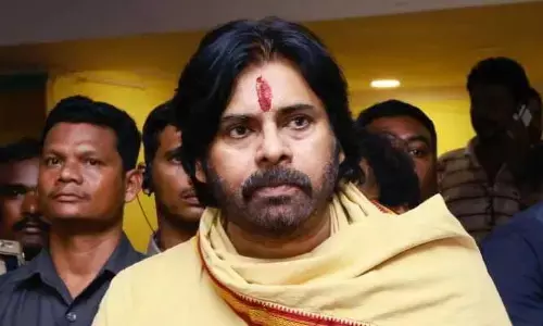 పిఠాపురం ఎంబీబీఎస్ విద్యార్థినికి పవన్ ఆర్థిక సాయం