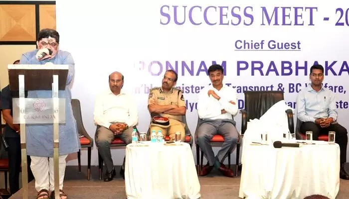 ప్రశాంతంగా ముగిసిన పండుగలు ప్రశాంతంగా ముగిసిన పండుగలు