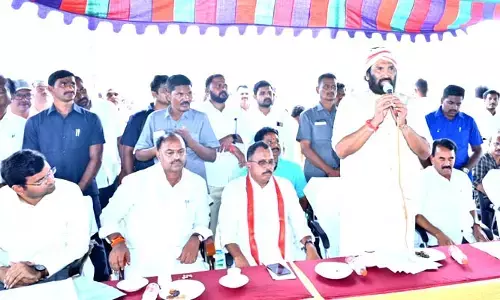 గతంలో పాలమూరు, రంగారెడ్డి ప్రాజెక్ట్ కు నీటి కేటాయింపు చేయలేదు