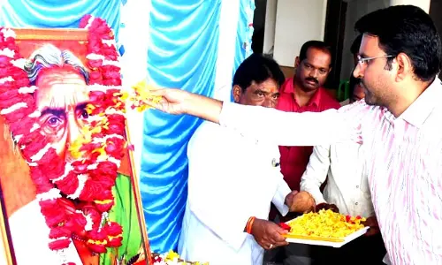తెలంగాణ సాయుధ పోరాటంలో చాకలి ఐలమ్మ పాత్ర కీలకం