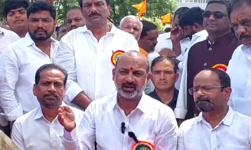 హైడ్రా కూల్చివేతల్లో హిందువులపై కక్ష సాధింపు